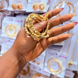 Md golden beaded bracelet