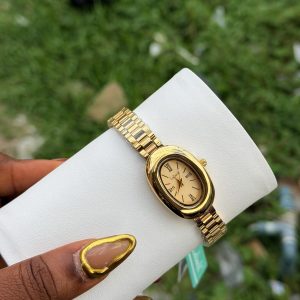 Labaoli gold oval face watch comes boxed
