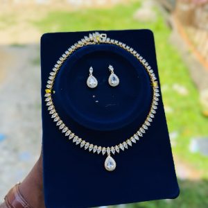 Gold Diana zirconia set
