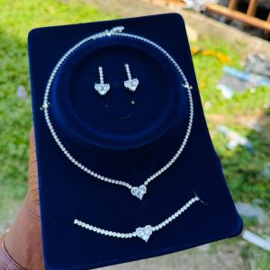 Zirconia tear drop set silver