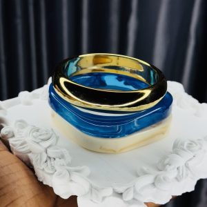 Amiga acrylic bangle 035