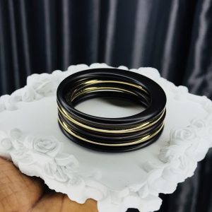 Amiga acrylic bangle 044
