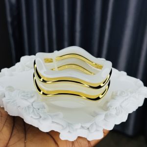 Amiga acrylic bangle 048