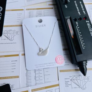 Moissanite necklace 016