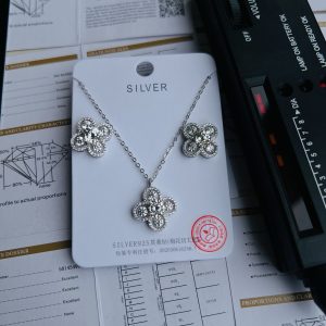 Moissanite necklace set 002
