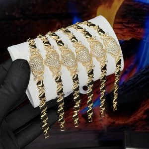 Rq gold heart stoned bracelet