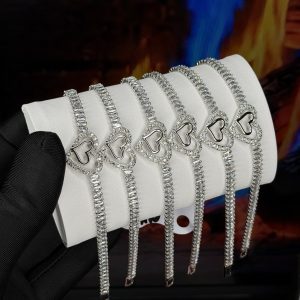 Rq silver open heart bracelet