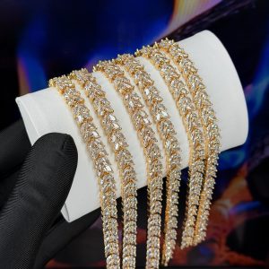 Rq gold white leafy bracelet