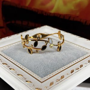 Black thorns steel bracelet