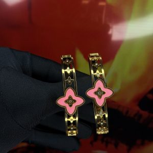 Steel pink star bracelet