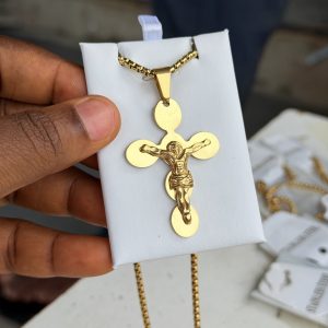 Gold cross necklace 03