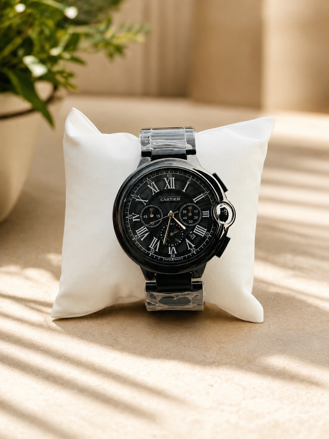 Black circle Cartier chronograph 015
