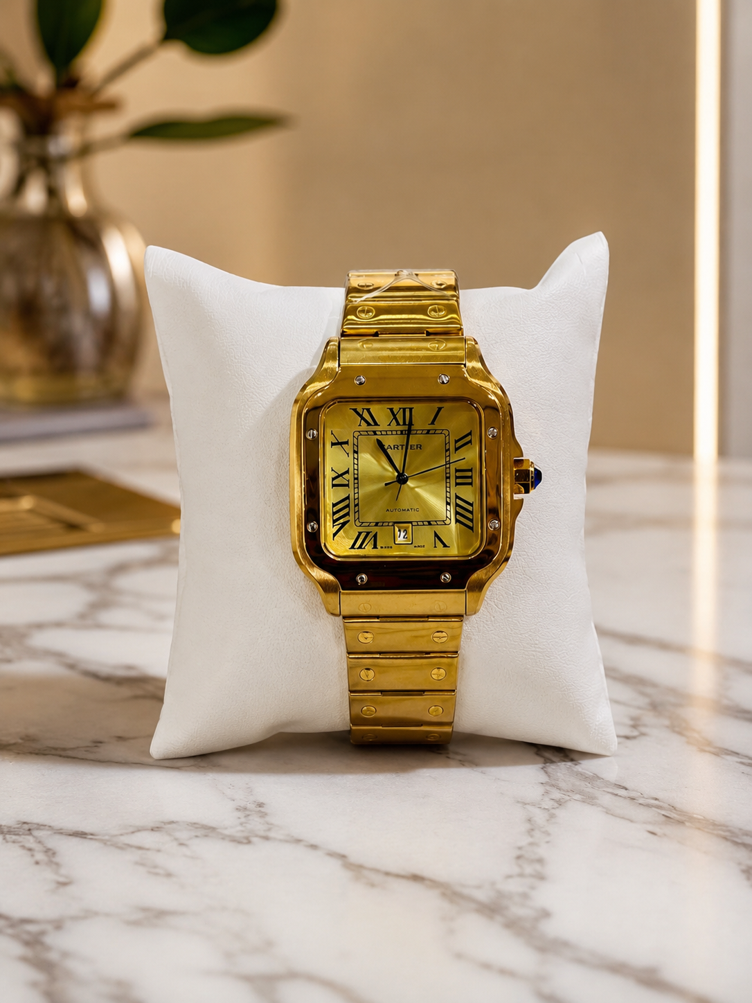 Gold chain tank Cartier 012