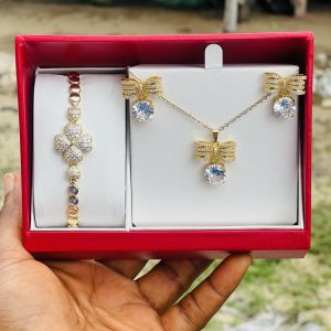 Gold steel bow tie drop combo comes boxed 004