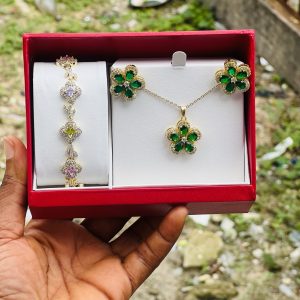 Steel gold clove star combo comes boxed 009