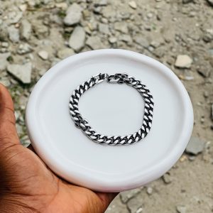 Shinny silver steel bracelet