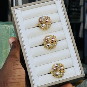 Viennois golden ring 001 size 9