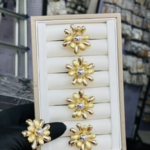 Viennois golden flower ring 008 size 10