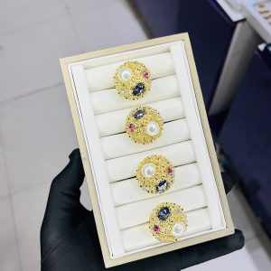 Viennois multi crystal ring 016 size 10