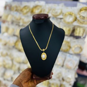 Steel pearl necklace