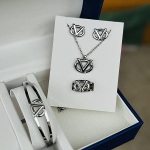 Steel silver “V”  007