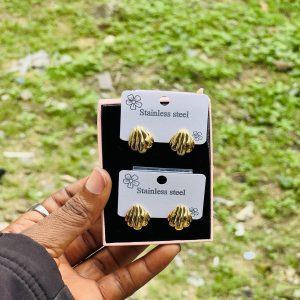Oil drop gold shell