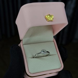 Circle cut Cz engagement ring size 7