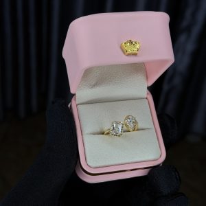 Gold pandora ring size 8