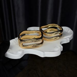 Chunky bracelet 024