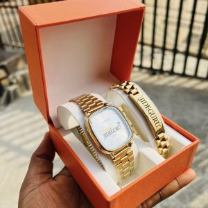 Engraved Gold Casio combo with leather box