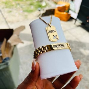 Engraved gold criss cross combo