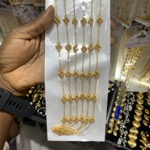Gold big circle anklet