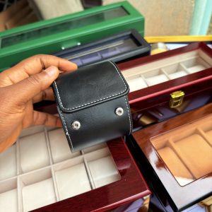 Engraved Single leather watch organizer