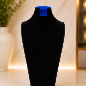 Black and blue mannequin 003