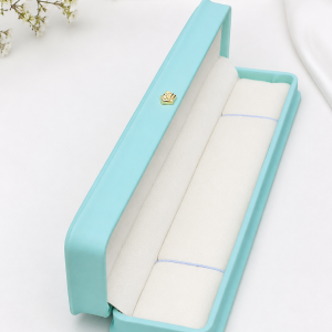 Sky blue leather bracelet box