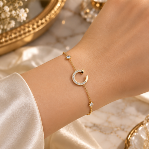 18 karat dainty bracelet