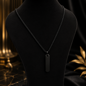 Black necklace 002