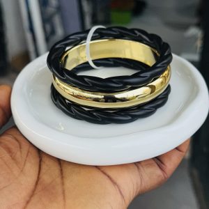 Amiga bangle 075