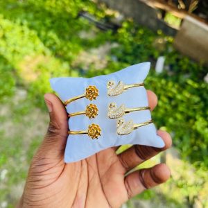 NYH Gold bracelet 1