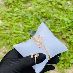 NYH Gold bracelet set 1