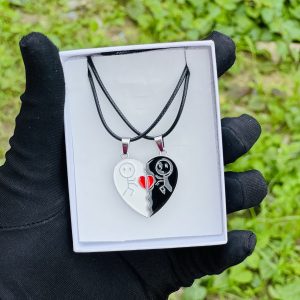 Black white necklace set 2