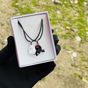 Black & white necklace 6