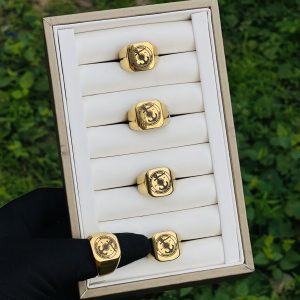 GD gold male rings size (9) 1pcs