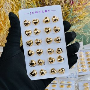 Gold earrings half pack