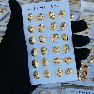 Gold earrings  half pack