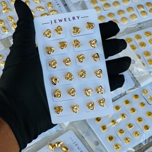 Gold earrings half pack