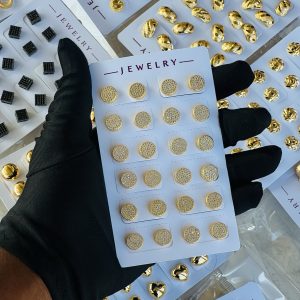 Gold stud. Half pack