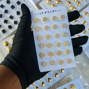 Gold stud. Half pack