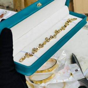 Gold bracelet 021