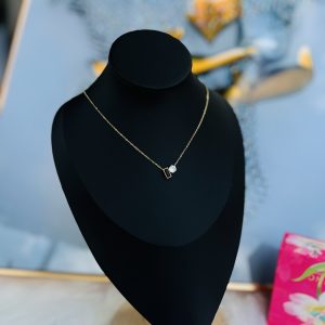18 karat dainty necklace 006